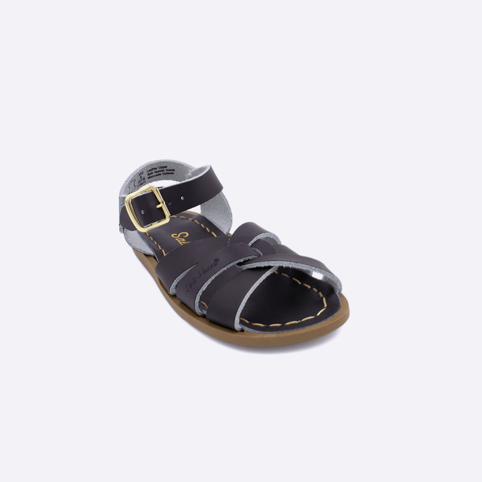 One toddler sized 800 Original style sandal with brown straps and a brown insole. Facing left to right diagonally.