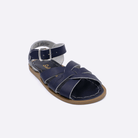One toddler sized 800 Original style sandal with navy straps and a navy insole. Facing left to right diagonally.