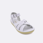 One little kid sized 8000 Swimmer style sandal with white straps and a white insole. Facing left to right diagonally.