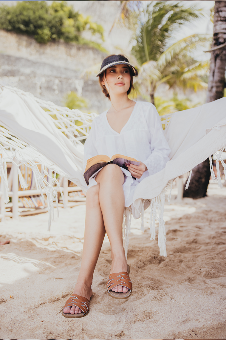 Saltwater shop sandals retro