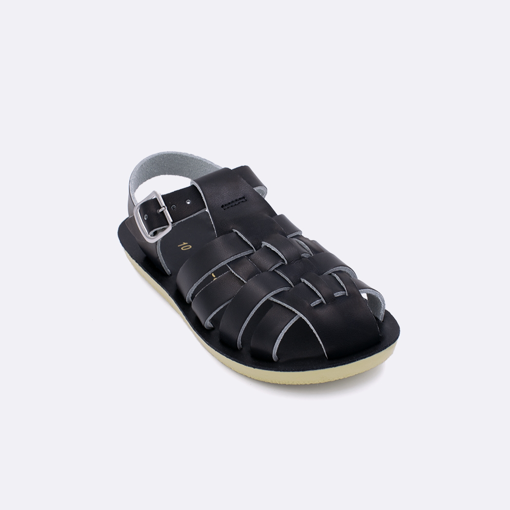 One little kid sized 4200 Sailor style sandal with black straps and a black insole. Facing left to right diagonally. 