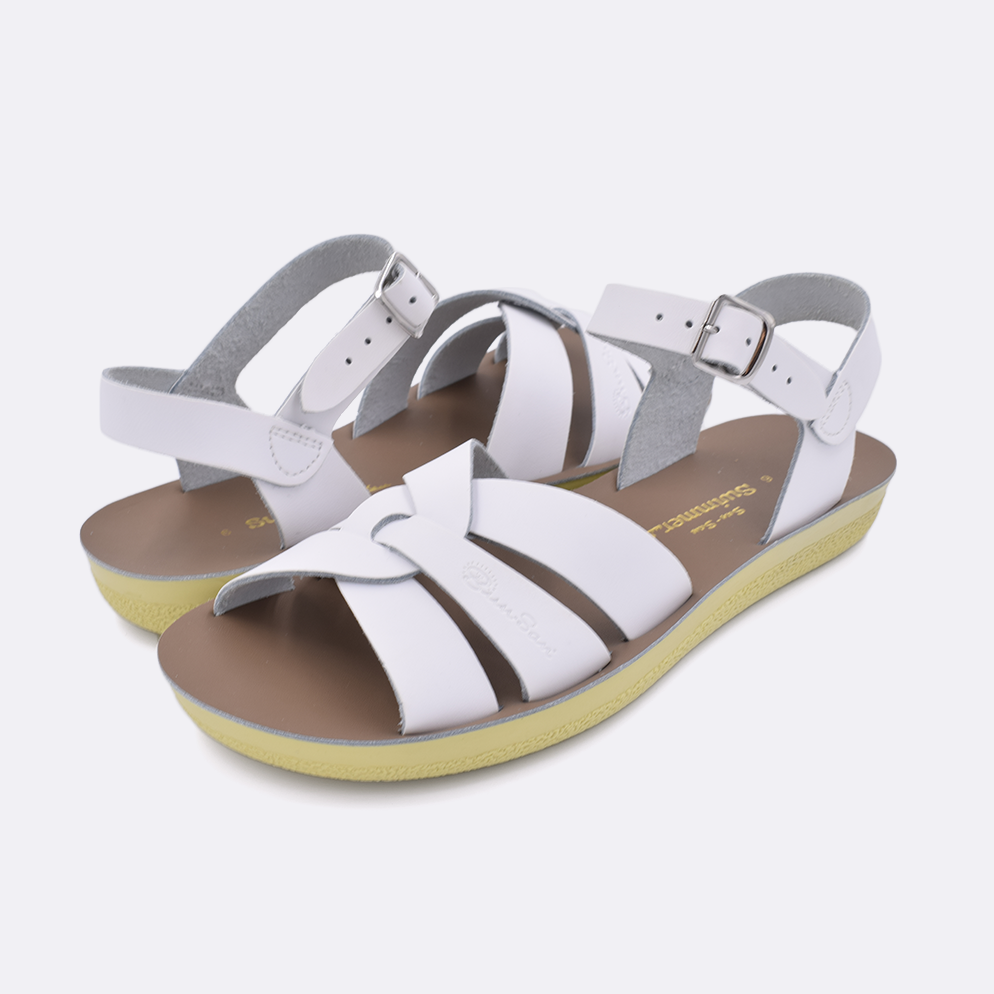 Two women's sized 8000 Swimmer style sandals with white straps and beige insoles. Both pushed together facing the camera diagonally.