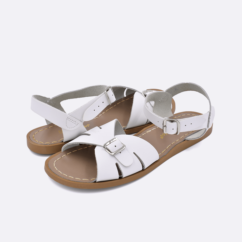 Two 900 Classic style sandal color white. Both pushed together facing the camera diagonally.	Adult Size.