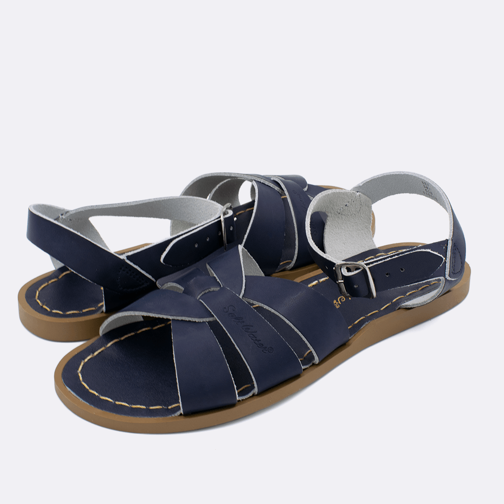 Two 800 Original style sandal color navy. Both pushed together facing the camera diagonally.	Adult Size.